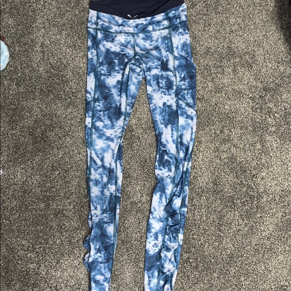 lululemon blue tie dye leggings